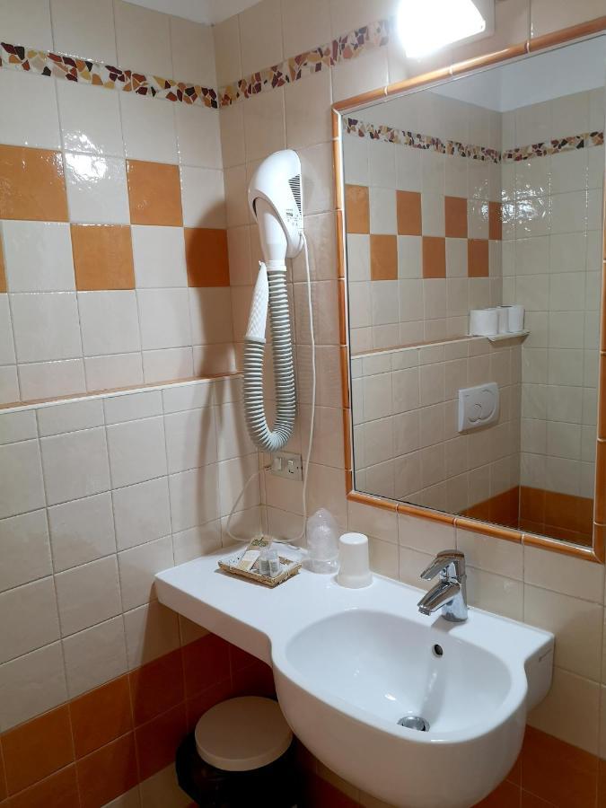 Hotel Villa Milano Peio Fonti Ngoại thất bức ảnh